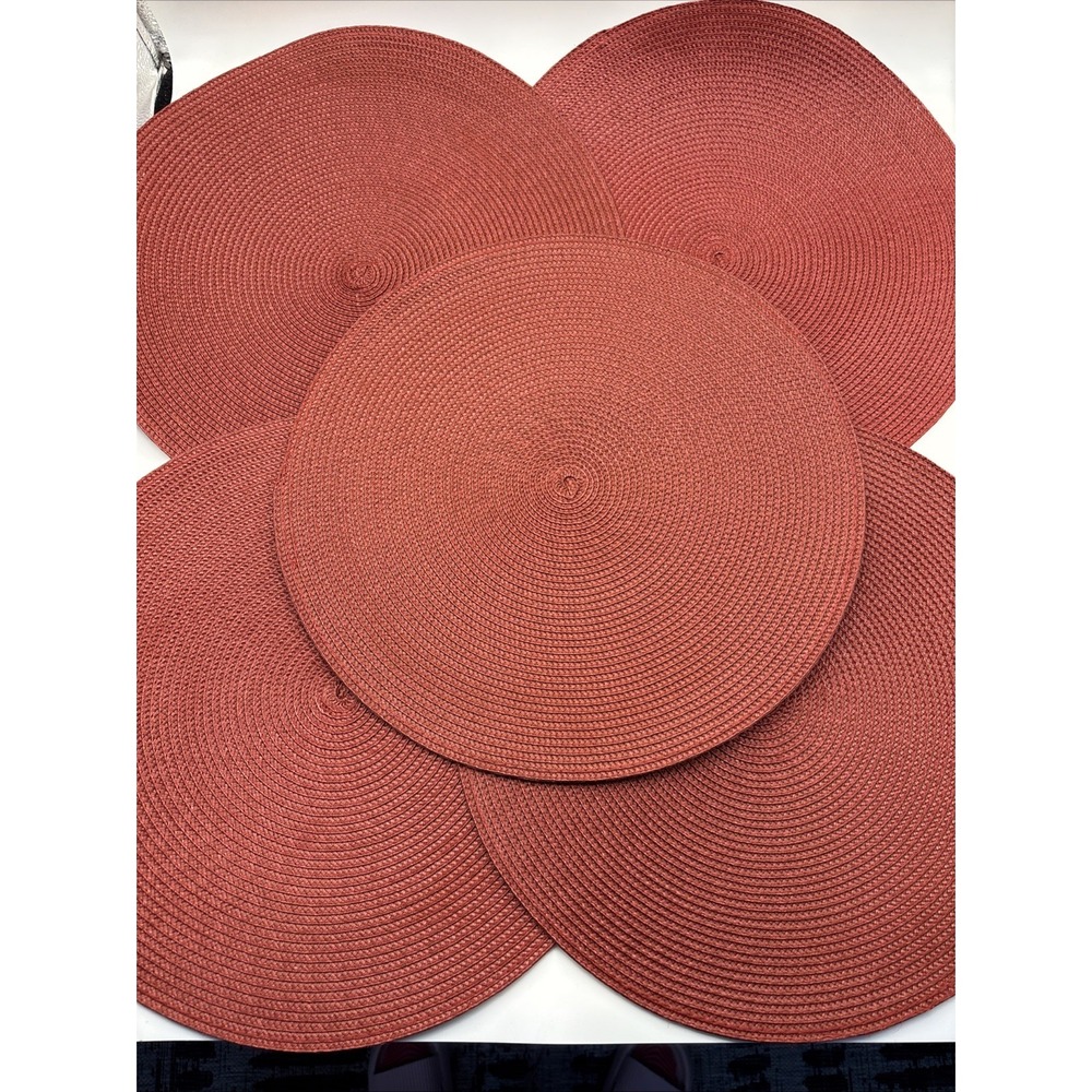PIER 1 IMPORTS Napperon Burgundy/Red Weaved Round Table Placemats Set of 5, 15"W